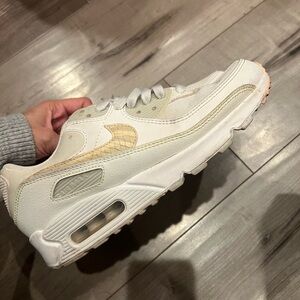 Nike Women's Off-White and Beige Sneakers